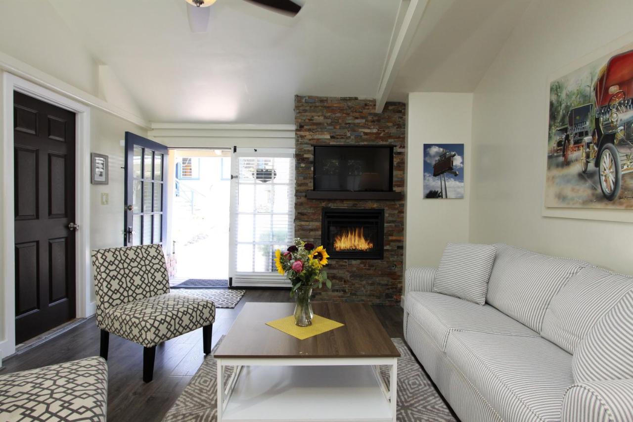 Carmel-by-the-Sea Lamp Lighter Inn And Sunset Suites מראה חיצוני תמונה