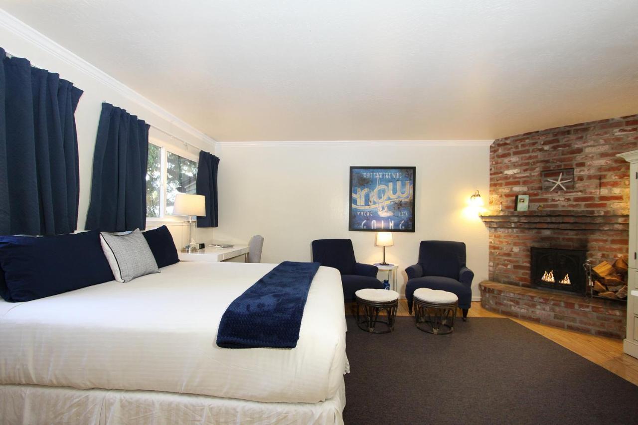 Carmel-by-the-Sea Lamp Lighter Inn And Sunset Suites מראה חיצוני תמונה