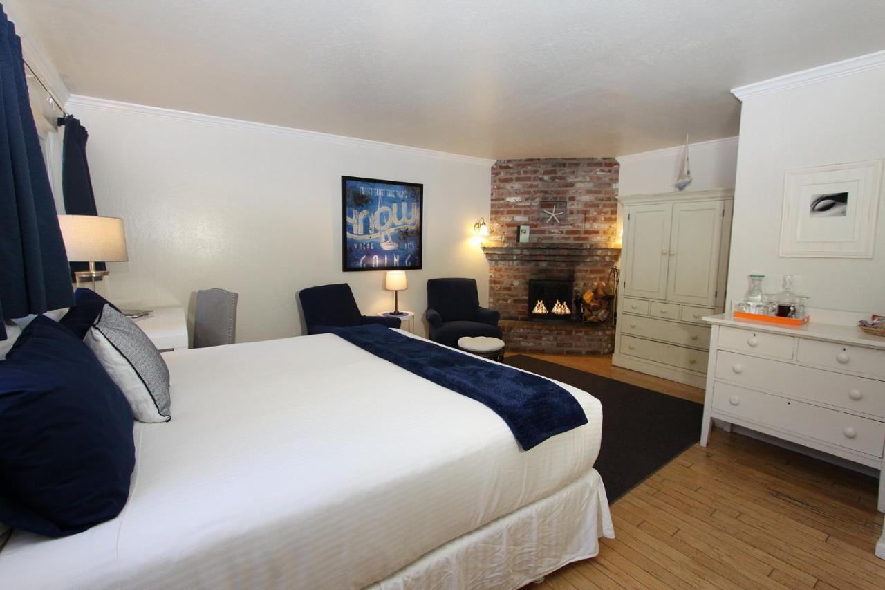 Carmel-by-the-Sea Lamp Lighter Inn And Sunset Suites מראה חיצוני תמונה