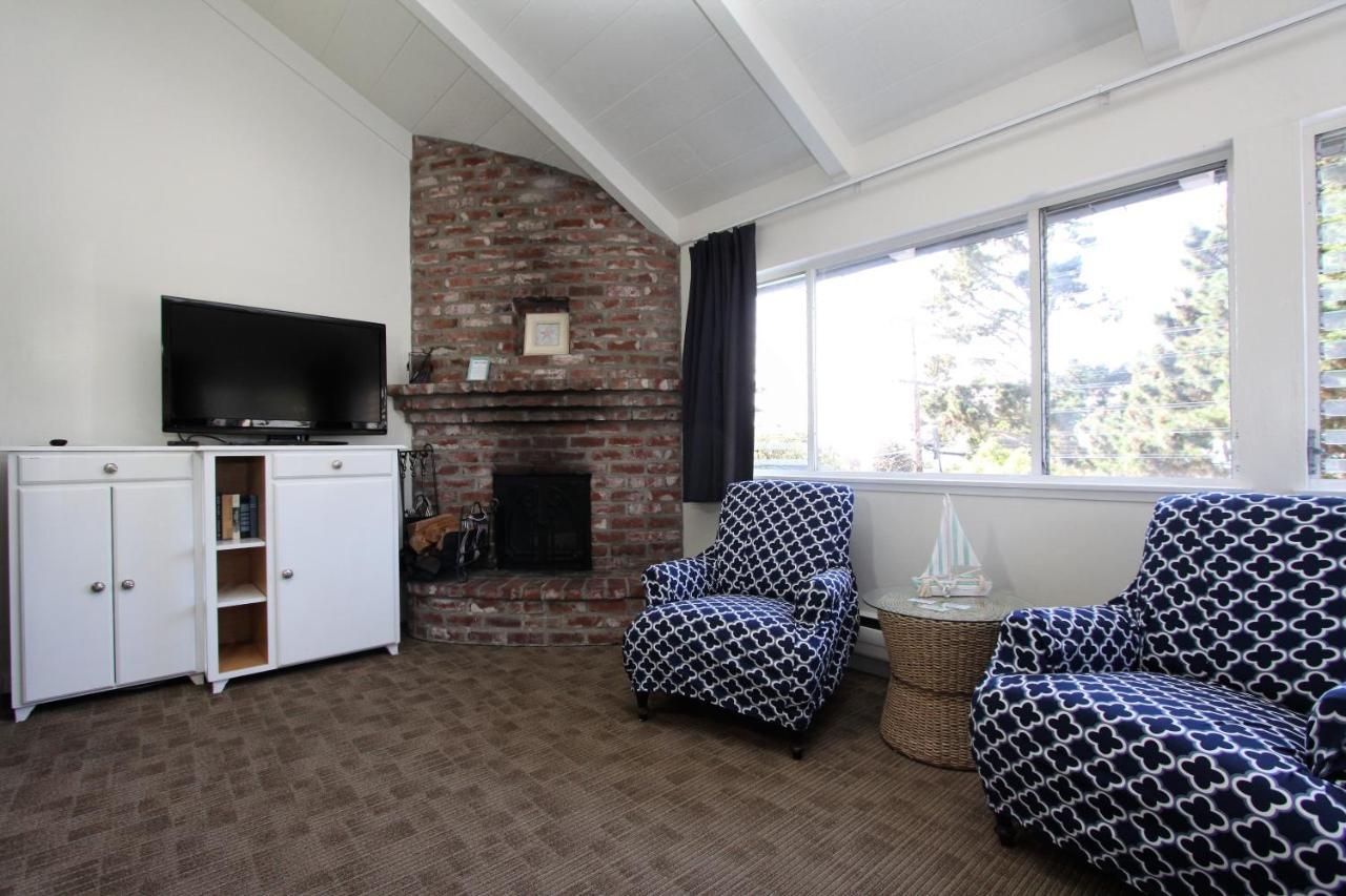 Carmel-by-the-Sea Lamp Lighter Inn And Sunset Suites מראה חיצוני תמונה